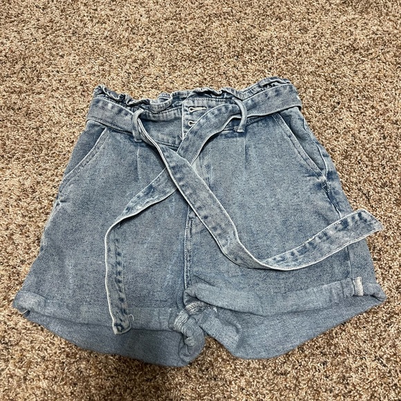 Womens high waisted denim shorts - Picture 1 of 2